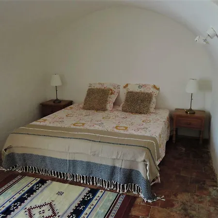 Le Mas Bas Aigoual Bed & Breakfast